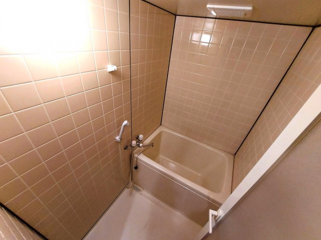 セザンヌ新栄 3の浴室