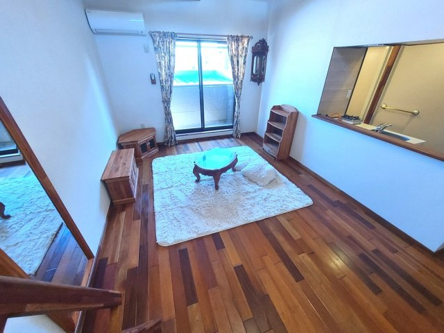 セザンヌ新栄 3の寝室