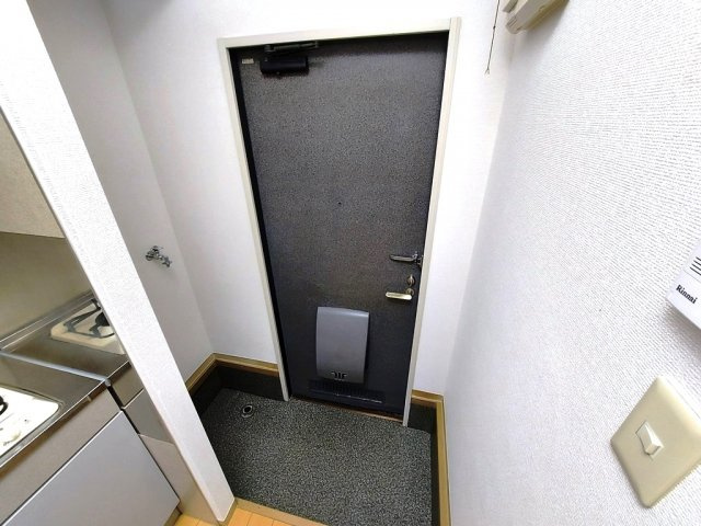フレグランス花泉の玄関|イメージ（同建物内別部屋の写真です）