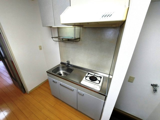 フレグランス花泉のキッチン|イメージ（同建物内別部屋の写真です）