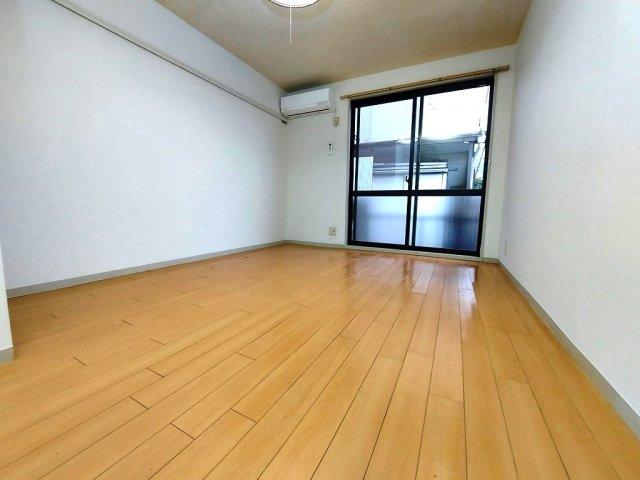 フレグランス花泉の居間・リビング|イメージ（同建物内別部屋の写真です）