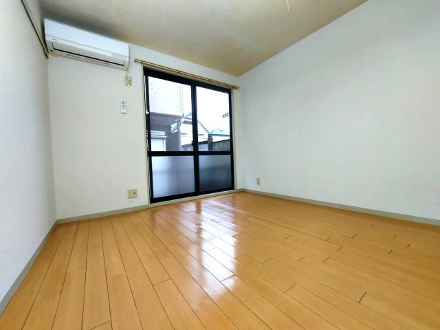 フレグランス花泉の寝室|イメージ（同建物内別部屋の写真です）