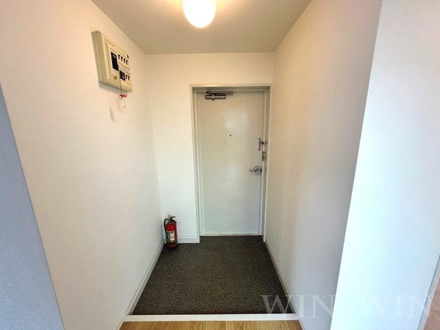 宮ハイツの玄関