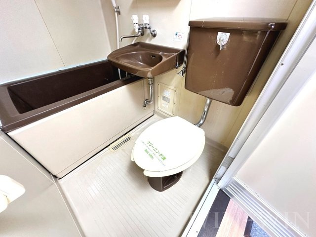 フォーブル西松山のトイレ