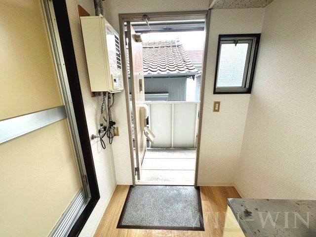 フォーブル西松山の玄関