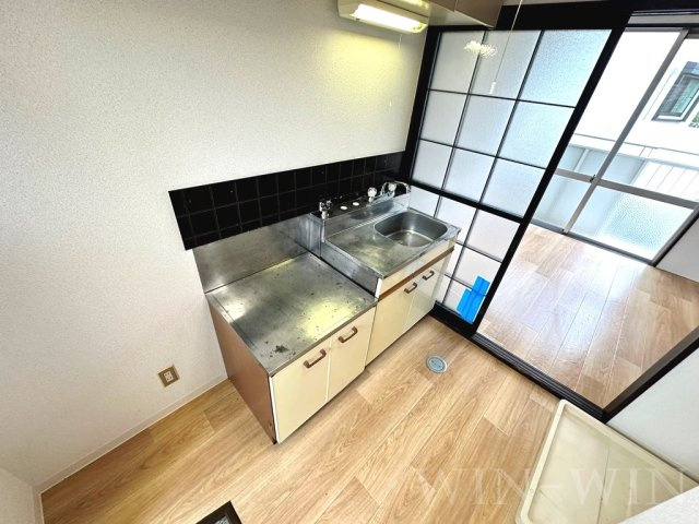 フォーブル西松山のキッチン