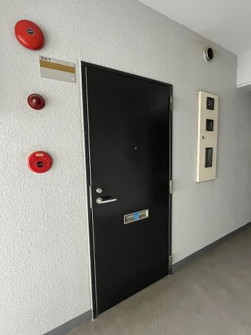 ベルトピアエグゼ岐阜羽島【2階】の玄関