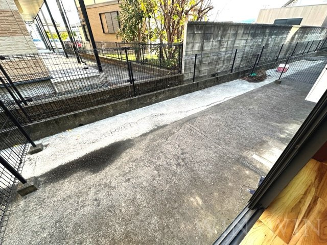 ベルバランセK 参番館の庭