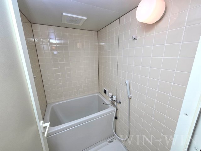 セザンヌ牟呂の浴室