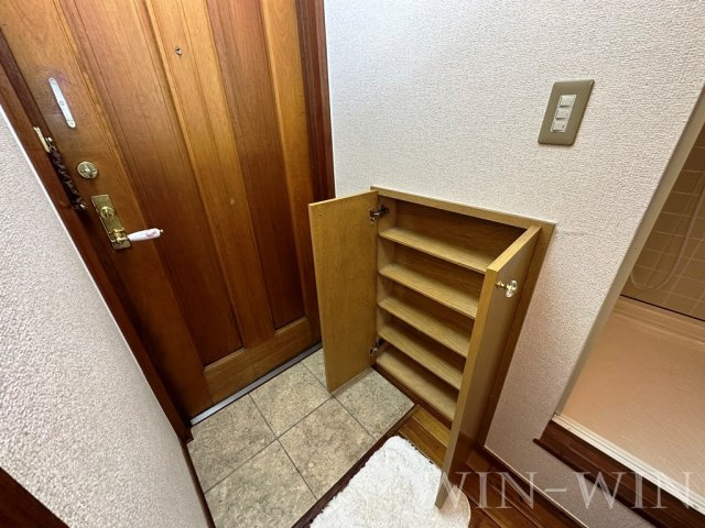 セザンヌ瓜郷の玄関