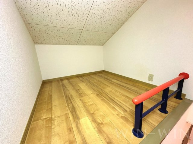 メゾン・ド・ラヴィ菰口 Ⅱの収納