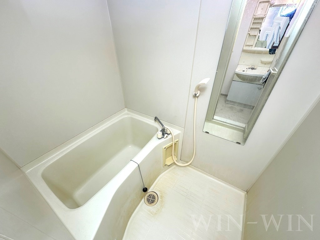 メゾン・ド・ラヴィ菰口 Ⅱの浴室