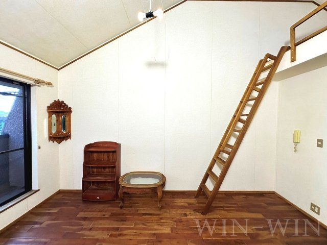 セザンヌ瓜郷の居間・リビング