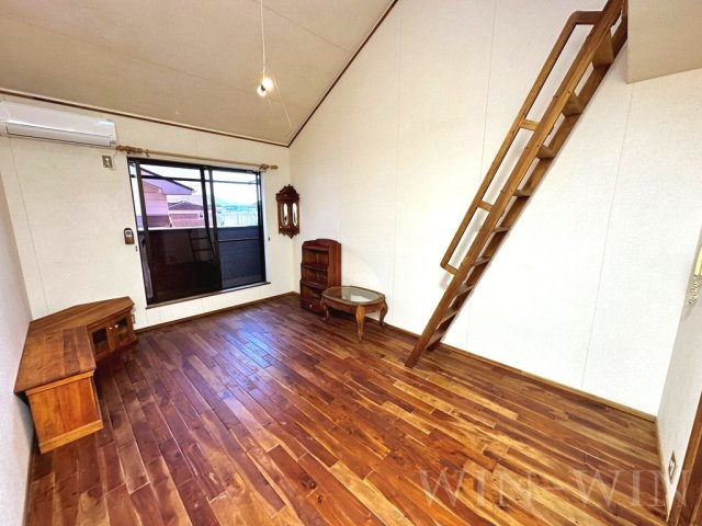 セザンヌ瓜郷の居間・リビング