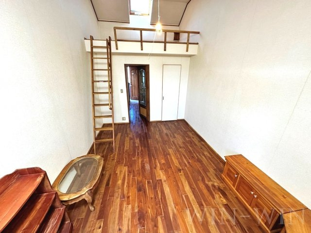 セザンヌ瓜郷の居間・リビング