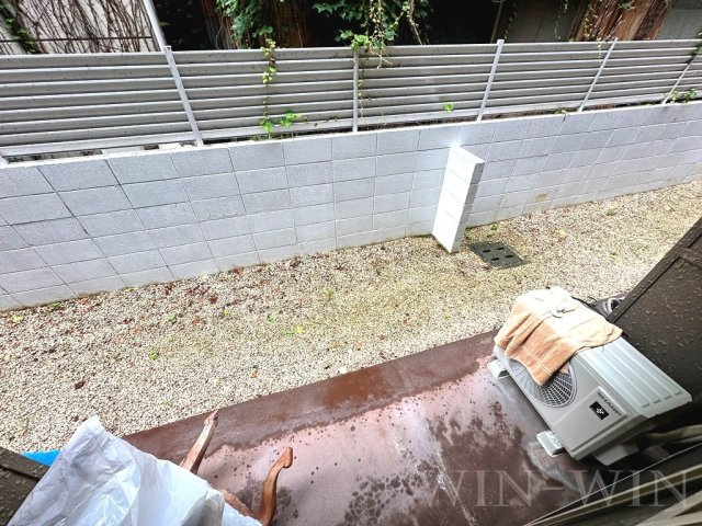 ユトリロ談合町の庭