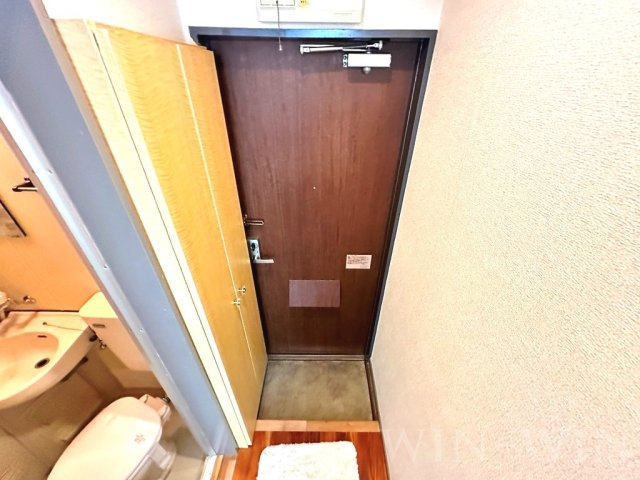 ユトリロ談合町の玄関