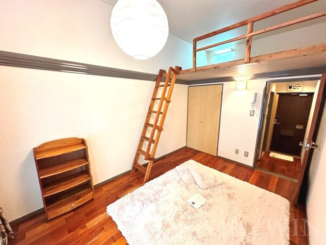 ユトリロ談合町の居間・リビング