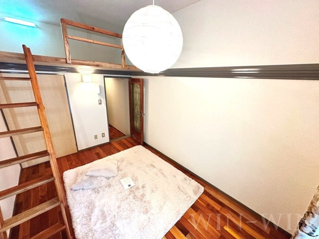 ユトリロ談合町の居間・リビング