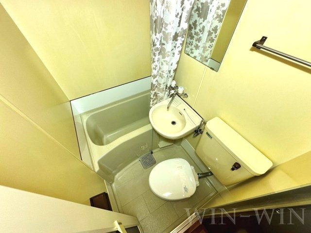 ユトリロ談合町の浴室