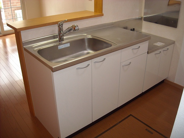 フォーリスト ヒルズ Bのキッチン