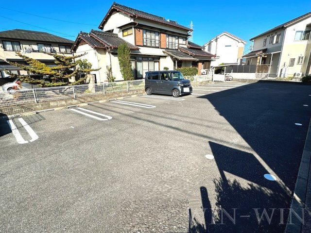 ベルアンジュの駐車場