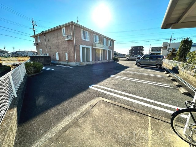 ベルアンジュの駐車場