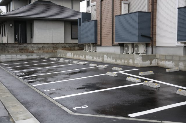 【駐車場】 | Calm古賀 | 駐車場は空きがございます。