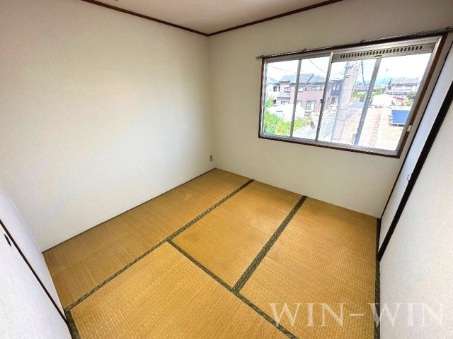 塩田ハイツ Eの和室