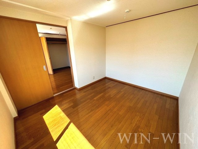 塩田ハイツ Eの寝室