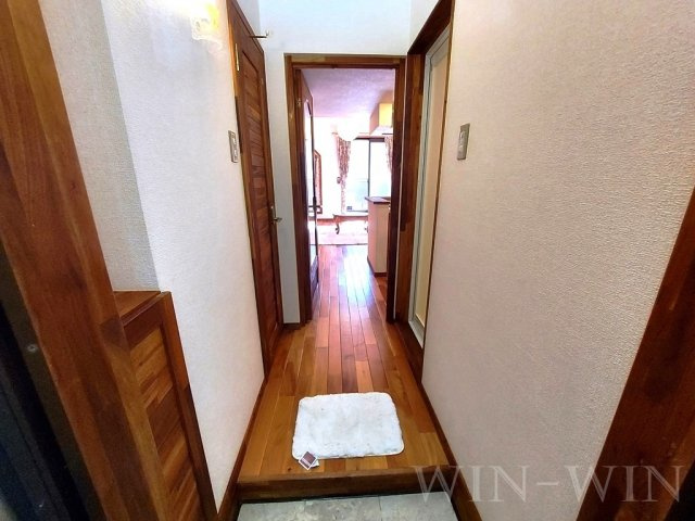 セザンヌ神野新田 3の玄関