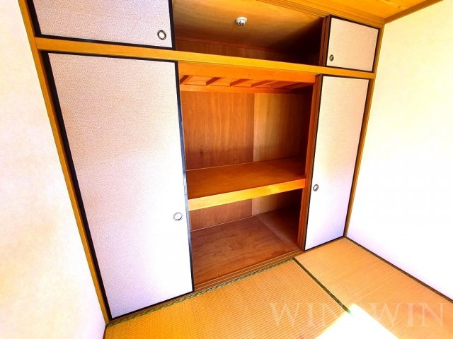 アプローズ A棟の収納