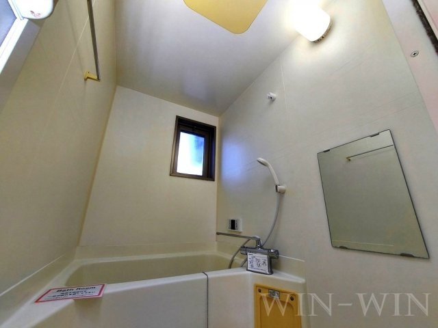 アプローズ A棟の浴室