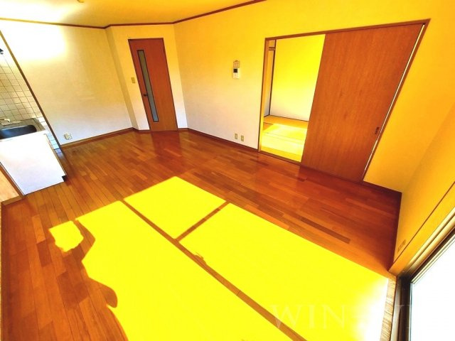 アプローズ A棟の居間・リビング