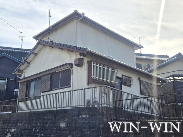 向草間町貸家の外観
