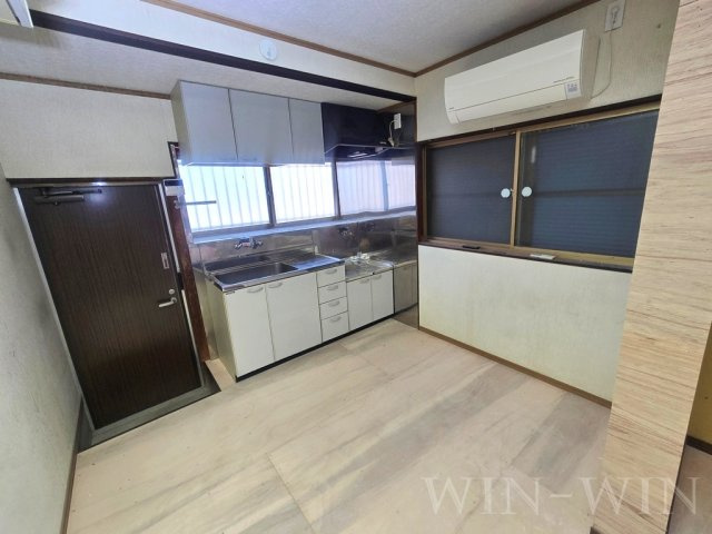 向草間町貸家のキッチン