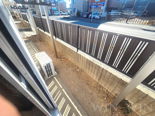 吉川町戸建貸家 Hのバルコニー