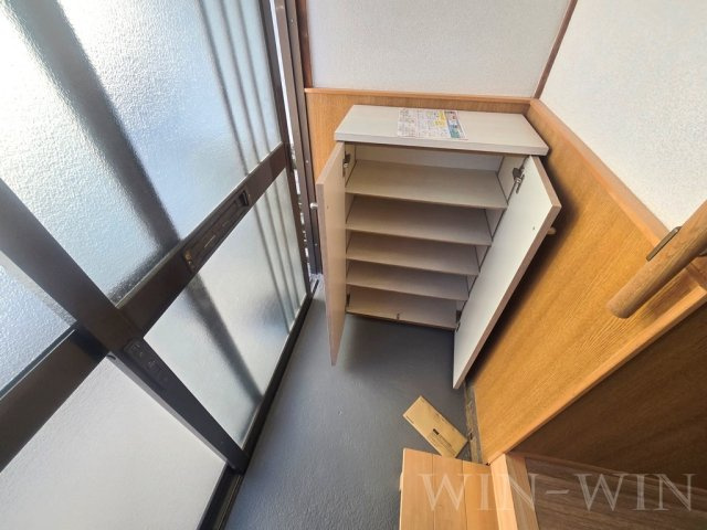 吉川町戸建貸家 Hの玄関