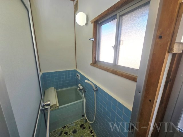 吉川町戸建貸家 Hの浴室