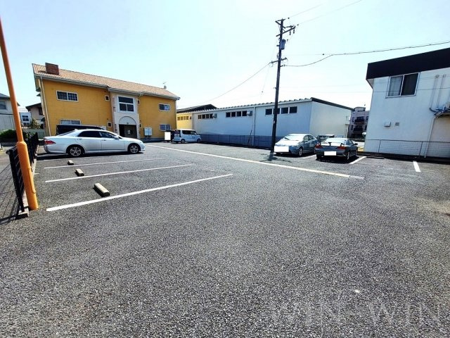 レガーロ寿里 Bの駐車場