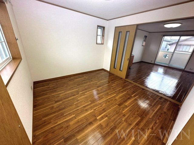 レガーロ寿里 Bの寝室