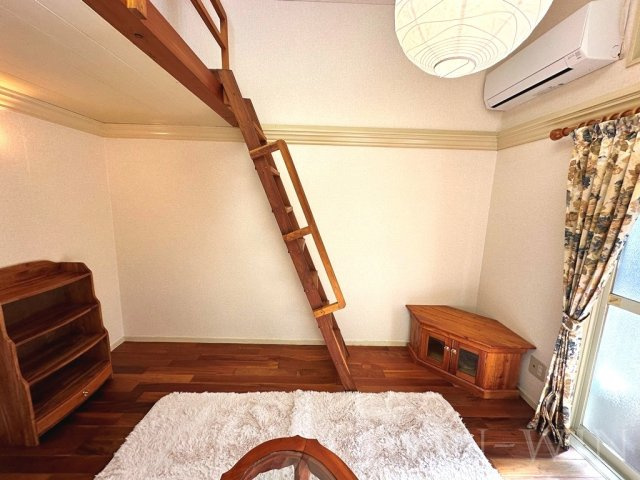 ユトリロ柱九番町の居間・リビング