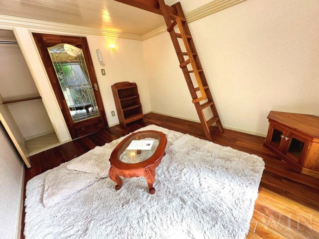 ユトリロ柱九番町の居間・リビング