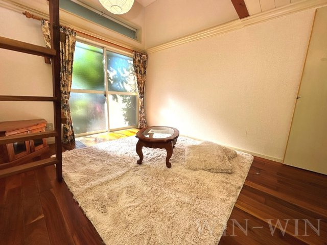 ユトリロ柱九番町の居間・リビング