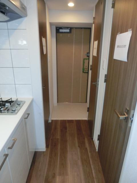 大阪市淀川区十三東３丁目の賃貸マンションの玄関