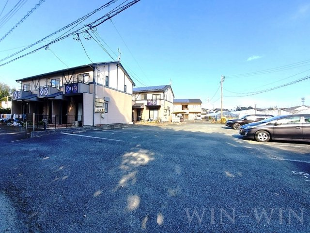 グレイスヴィラ Bの駐車場