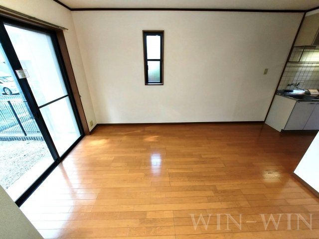 グレイスヴィラ Bの居間・リビング