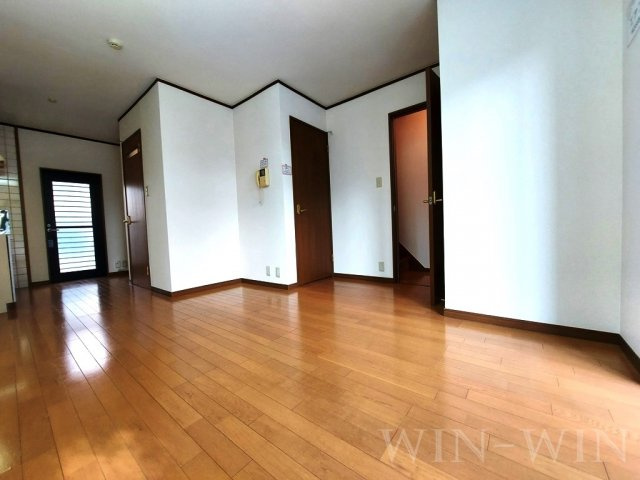 グレイスヴィラ Bの居間・リビング