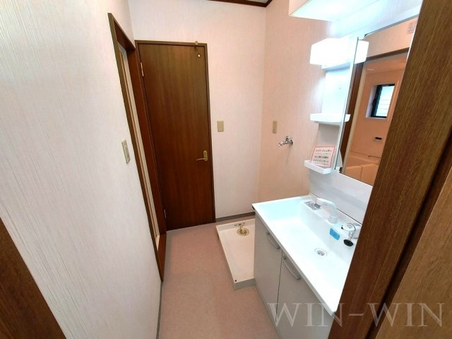 グレイスヴィラ Bの洗面所