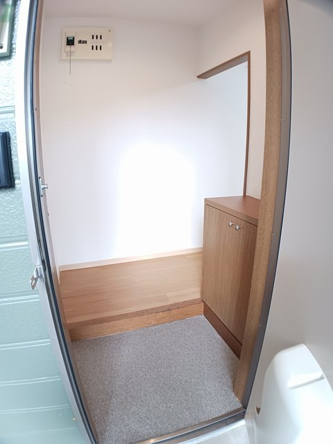 アメニティタウン高洲の玄関